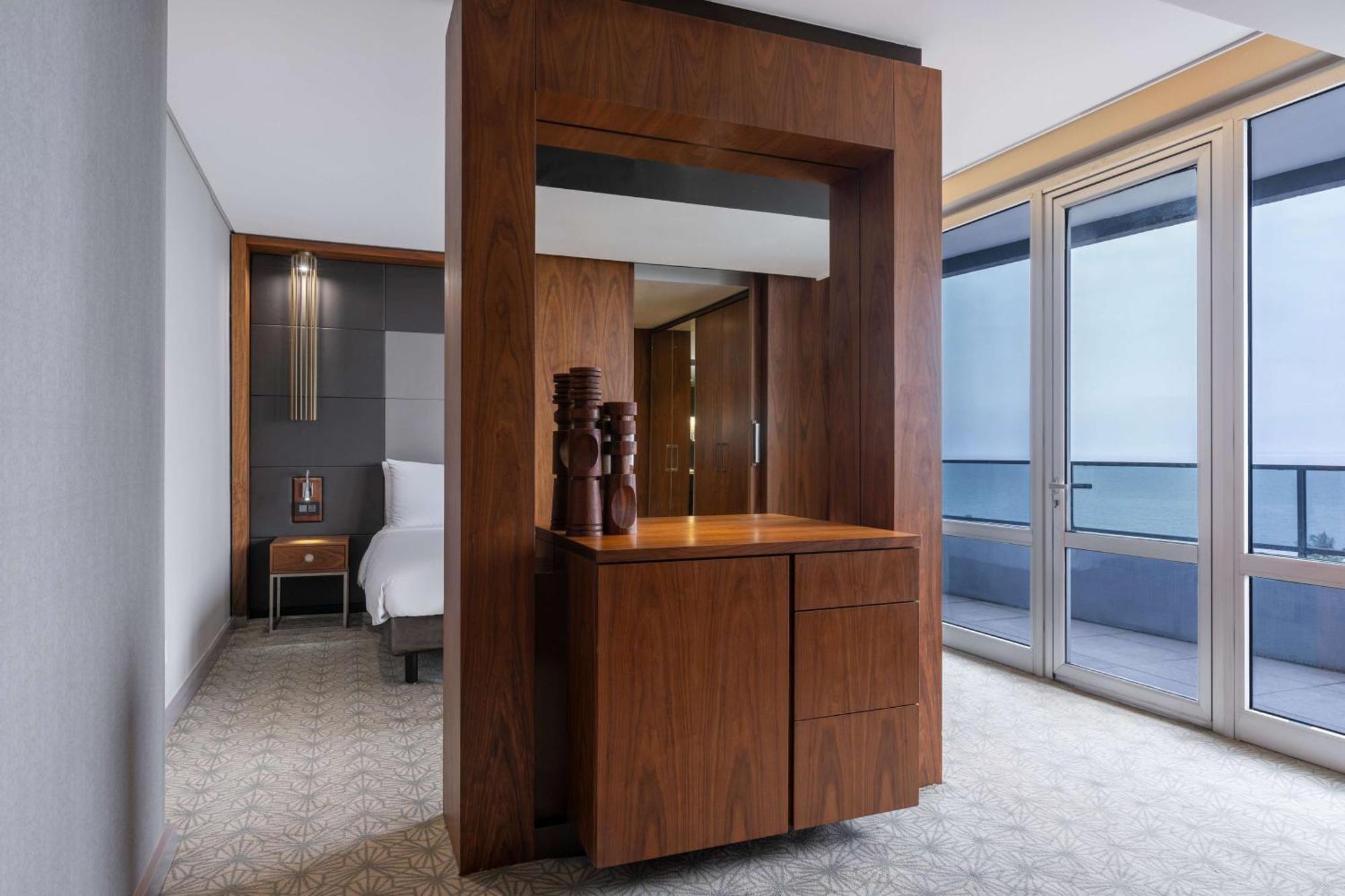 Radisson Blu Okoume Palace Hotel, Libreville Ngoại thất bức ảnh