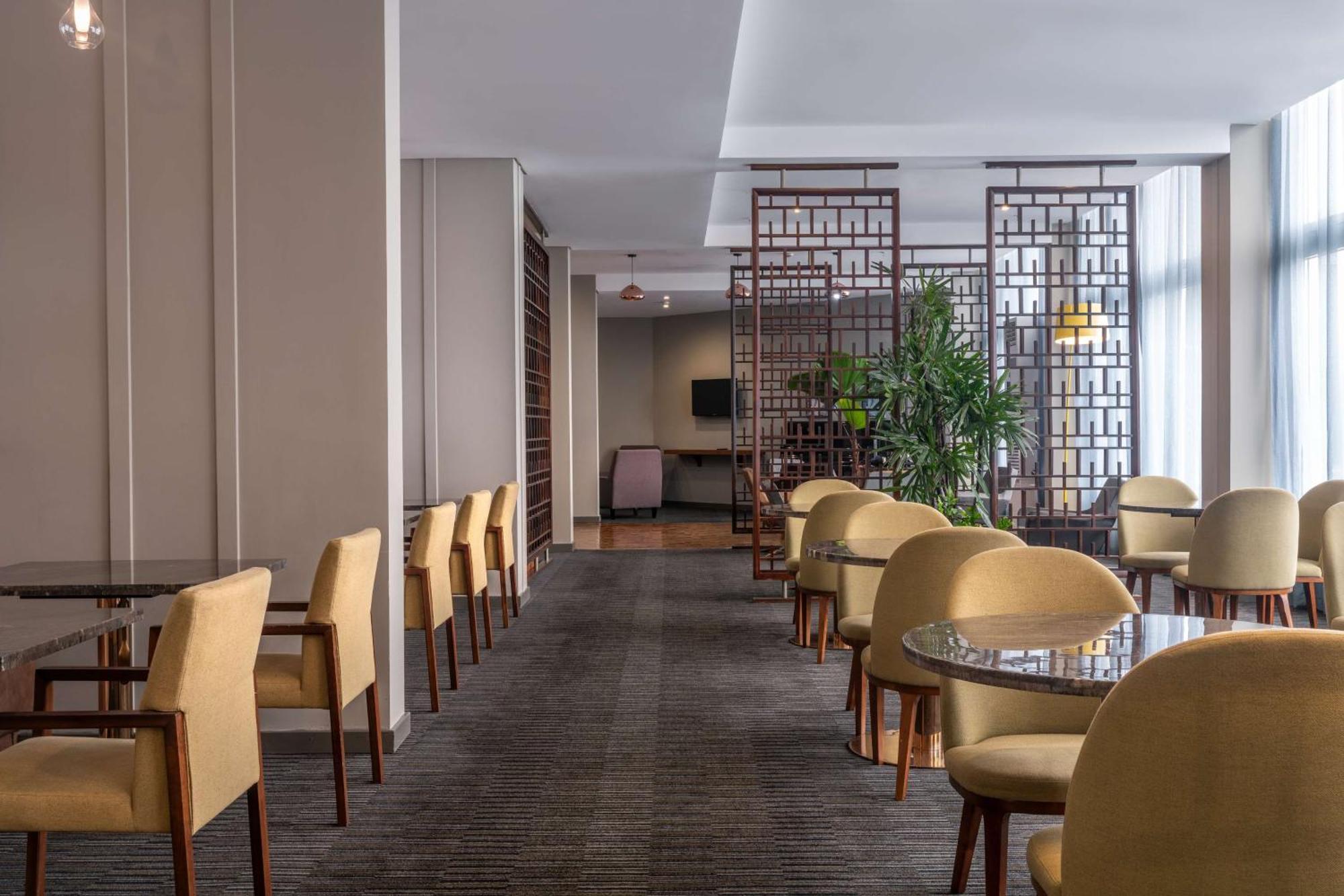 Radisson Blu Okoume Palace Hotel, Libreville Ngoại thất bức ảnh
