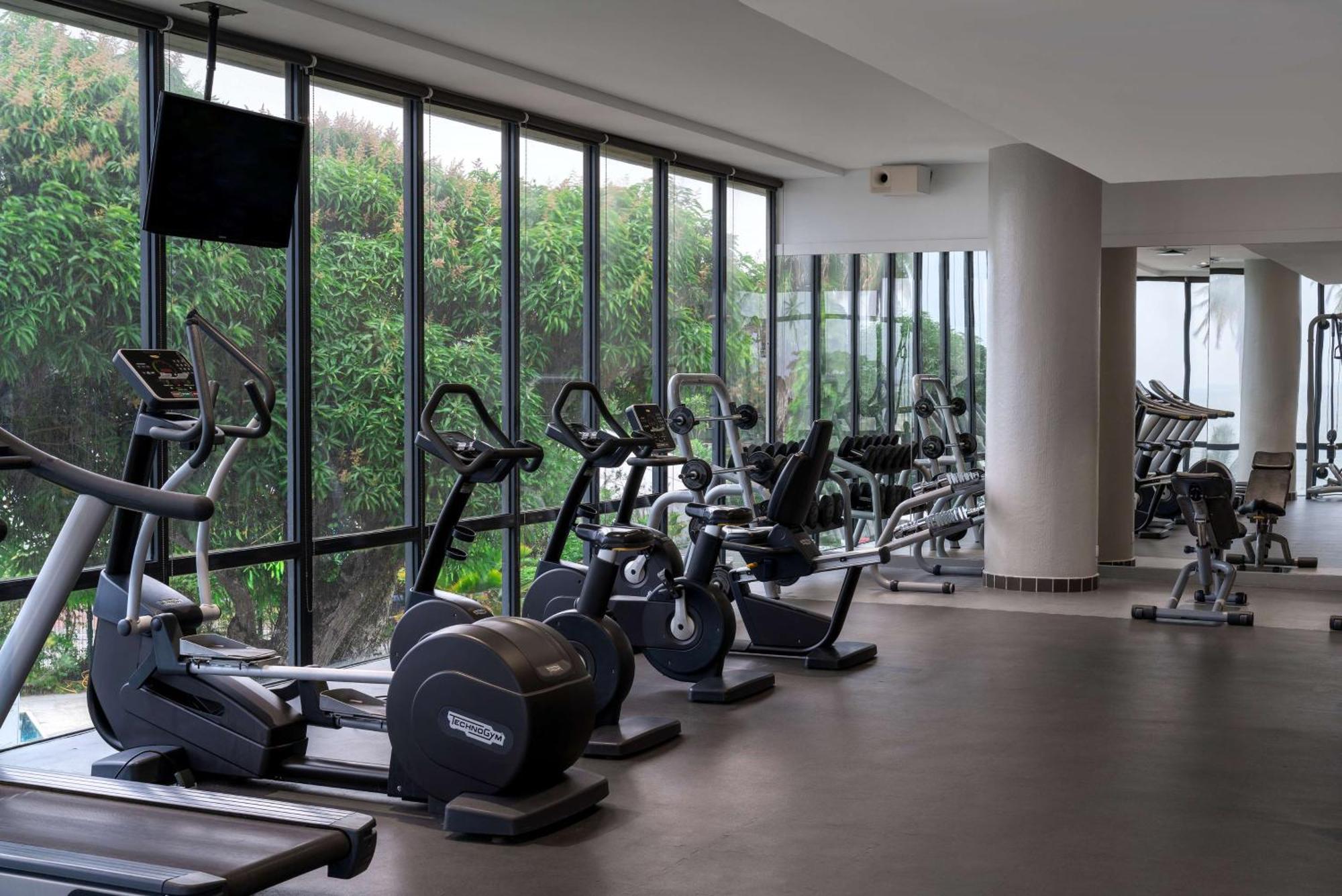 Radisson Blu Okoume Palace Hotel, Libreville Ngoại thất bức ảnh