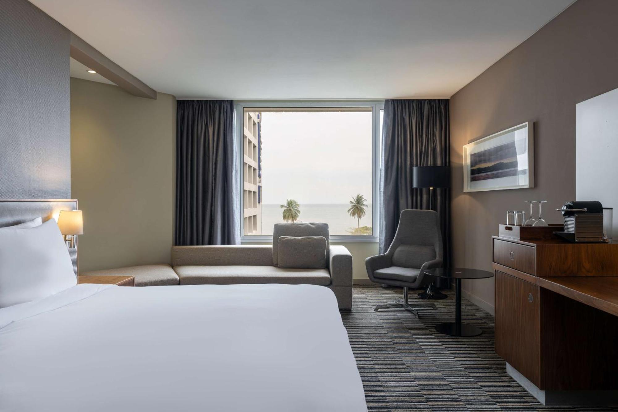 Radisson Blu Okoume Palace Hotel, Libreville Ngoại thất bức ảnh