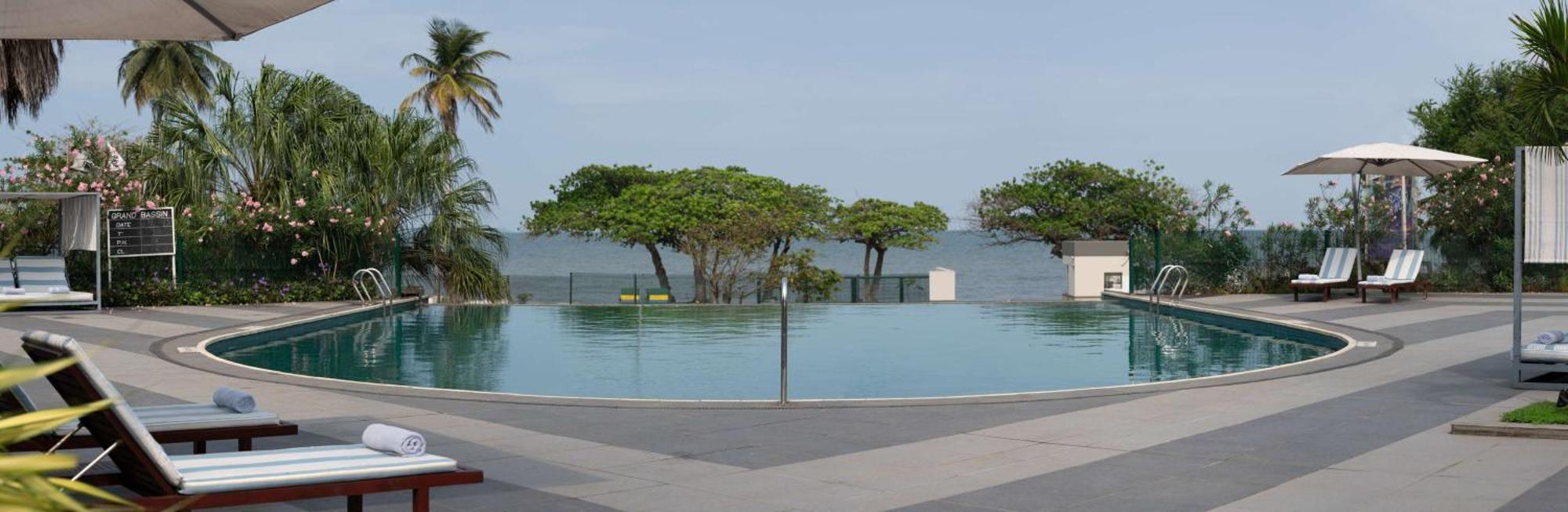 Radisson Blu Okoume Palace Hotel, Libreville Ngoại thất bức ảnh