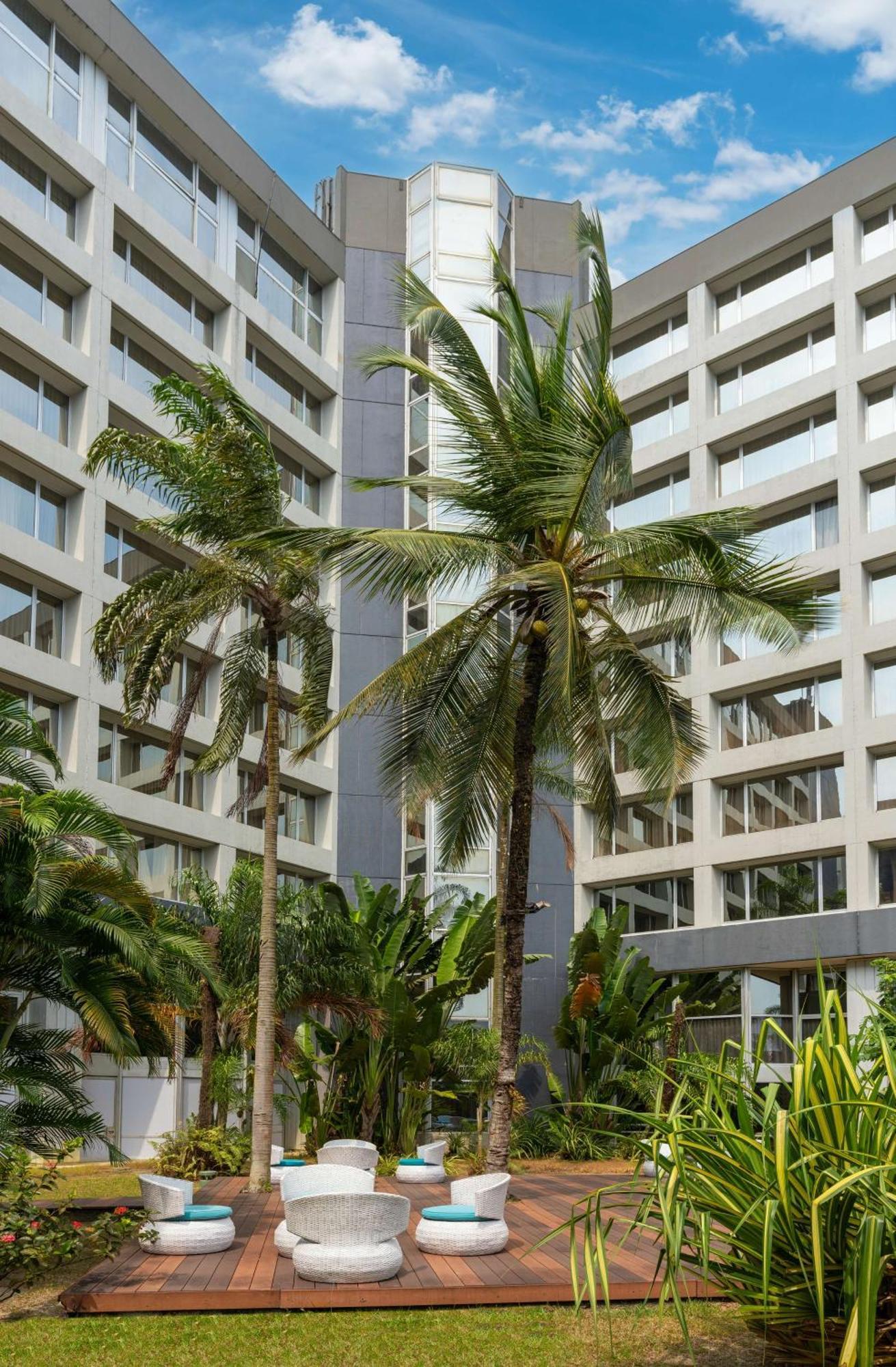 Radisson Blu Okoume Palace Hotel, Libreville Ngoại thất bức ảnh
