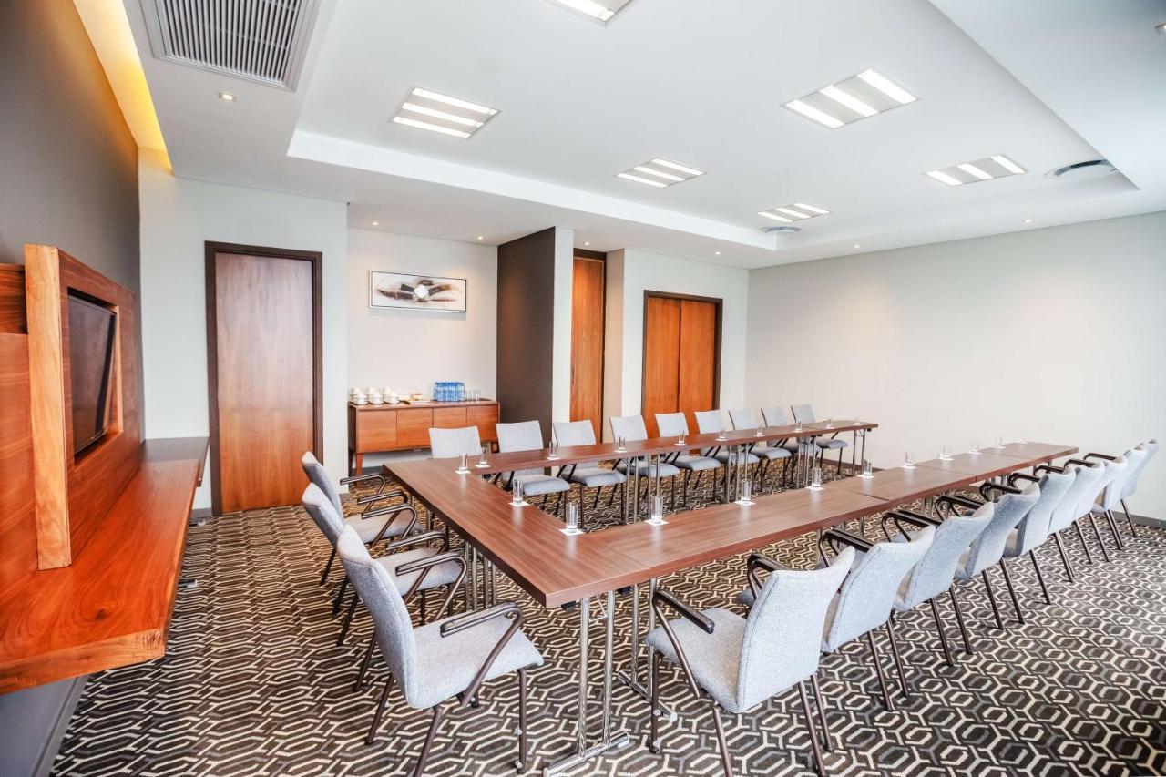 Radisson Blu Okoume Palace Hotel, Libreville Ngoại thất bức ảnh