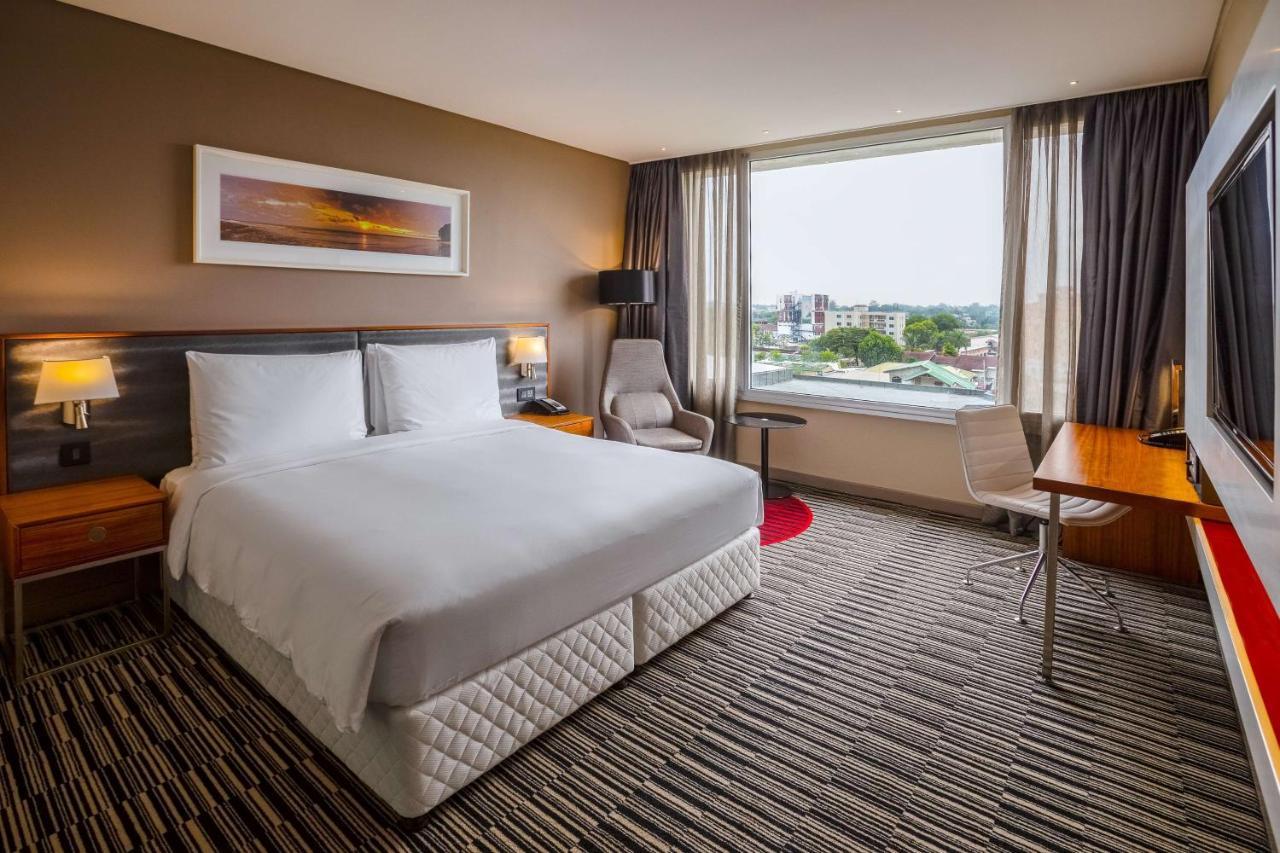 Radisson Blu Okoume Palace Hotel, Libreville Ngoại thất bức ảnh